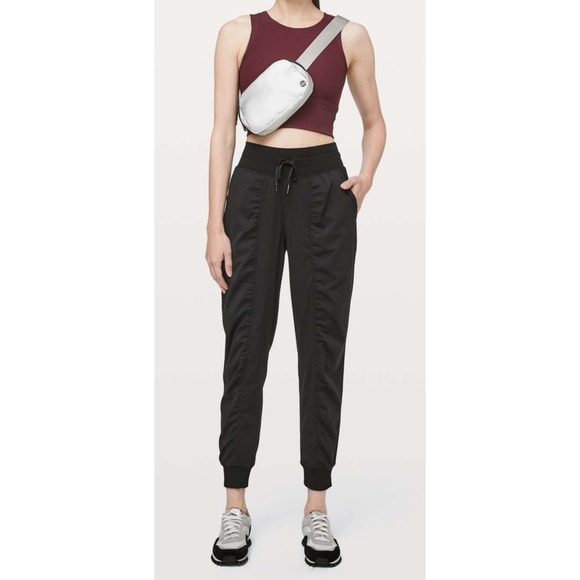 *Flawed Lululemon Dance Studio Jogger 29" Pants Black Drawstring Women's Size 8 - Picture 16 of 16